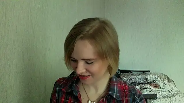Snapshot of Ketrincold chatting on 06-08-26, 09:53 Ketrincold online show from 06-08-26, 09:53