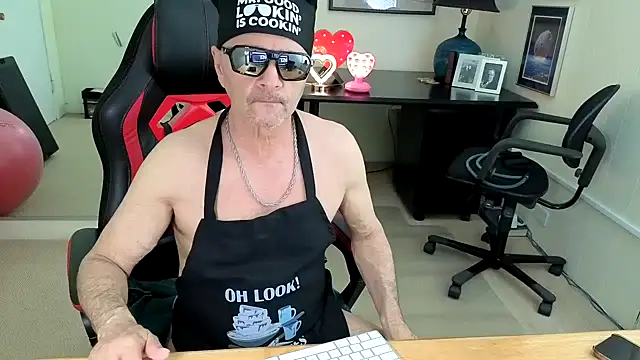 hotdadbod online show from 09-18-25, 08:44