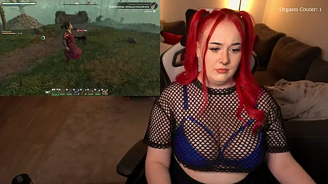 littleEve online show from 01-18-25, 02:33