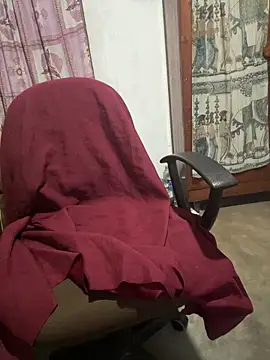 Snapshot of Inuchethi chatting on 02-11-25, 01:10 Inuchethi online show from 02-11-25, 01:10