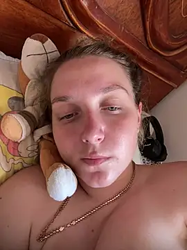 Snapshot of Loulou_fck chatting on 07-06-26, 01:52 Loulou fck online show from 07-06-26, 01:52