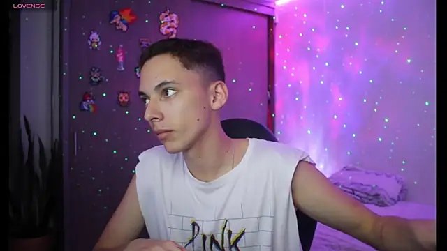 archi love online show from 02-05-25, 07:18