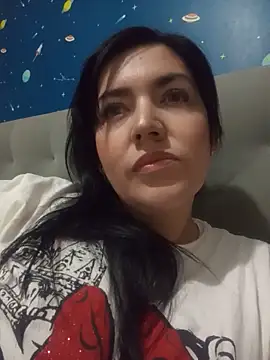 Snapshot of dhanya_moon chatting on 05-23-26, 01:00 dhanya moon online show from 05-23-26, 01:00