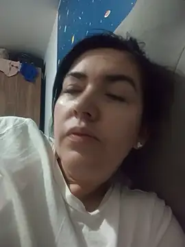 Snapshot of dhanya_moon chatting on 05-29-26, 03:15 dhanya moon online show from 05-29-26, 03:15