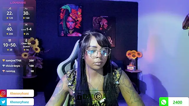 Nefertiti online show from 10-24-25, 12:41