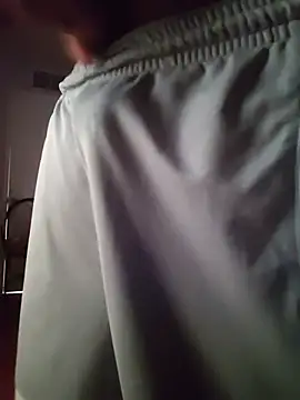 Snapshot of 007n889 chatting on 06-17-26, 08:50 007n889 online show from 06-17-26, 08:50