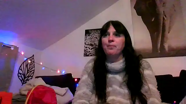 Snapshot of sexujuly88 chatting on 01-06-26, 10:01 sexujuly88 online show from 01-06-26, 10:01