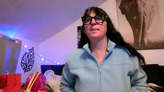 Snapshot of sexujuly88 chatting on 01-13-26, 10:15 sexujuly88 online show from 01-13-26, 10:15