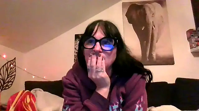 Snapshot of sexujuly88 chatting on 01-14-26, 10:14 sexujuly88 online show from 01-14-26, 10:14