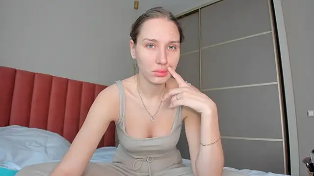 SofiClimbing online show from 01-04-25, 05:16