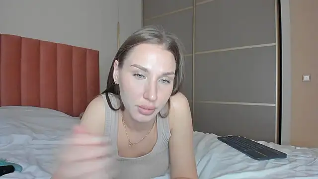 SofiClimbing online show from 03-22-25, 03:31