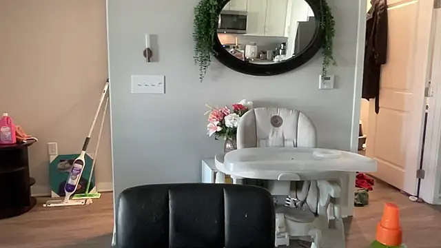 maddiliz online show from 11-18-25, 06:01