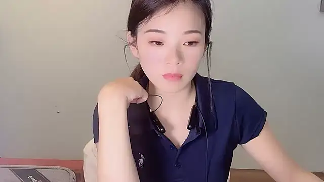 Snapshot of chaomei- chatting on 06-30-26, 02:51 chaomei- online show from 06-30-26, 02:51