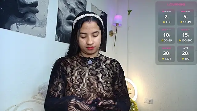 Snapshot of thepeach_ chatting on 06-29-26, 07:25 thepeach online show from 06-29-26, 07:25