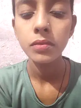 Snapshot of Saloni-Tyagi chatting on 06-21-26, 12:41 Saloni-Tyagi online show from 06-21-26, 12:41