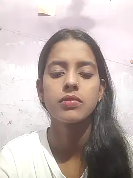 Snapshot of Saloni-Tyagi chatting on 06-23-26, 11:19 Saloni-Tyagi online show from 06-23-26, 11:19