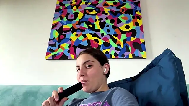 Snapshot of MarisaKomar chatting on 06-23-26, 11:52 MarisaKomar online show from 06-23-26, 11:52