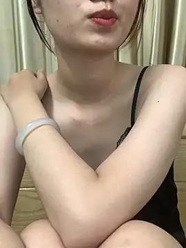 -Hinne- online show from 06-15-26, 03:58