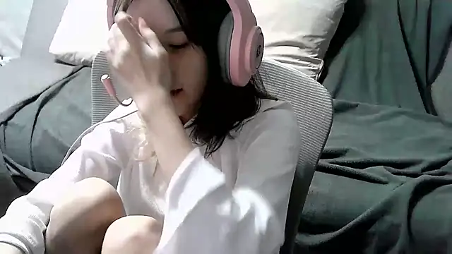 Snapshot of Lilfain_baby chatting on 07-19-26, 12:09 Lilfain baby online show from 07-19-26, 12:09