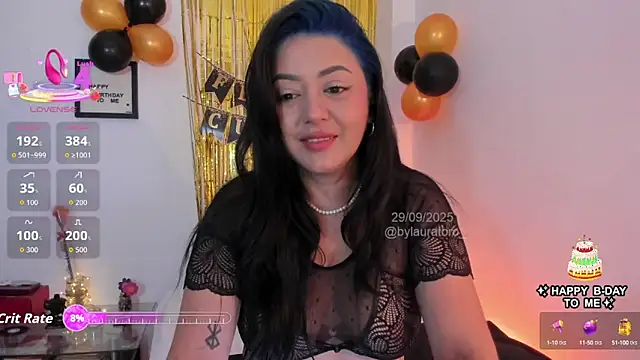 LauraToro  online show from 09-29-25, 01:38