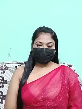 Snapshot of Sweathatamil chatting on 07-02-26, 04:35 Sweathatamil online show from 07-02-26, 04:35