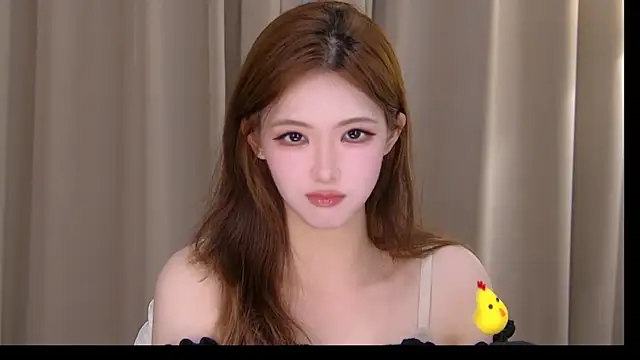 Snapshot of ninimissy chatting on 06-16-26, 05:04 ninimissy online show from 06-16-26, 05:04