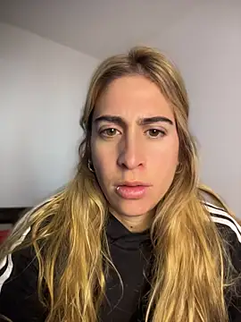Snapshot of NicoleWilder chatting on 07-06-26, 12:24 NicoleWilder online show from 07-06-26, 12:24