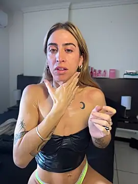 Snapshot of NicoleWilder chatting on 07-17-26, 01:18 NicoleWilder online show from 07-17-26, 01:18