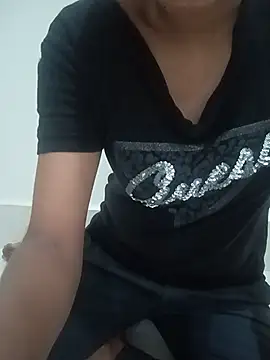 Snapshot of Riya5677 chatting on 06-24-26, 03:16 Riya5677 online show from 06-24-26, 03:16