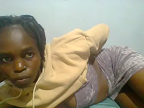Snapshot of fancyfancy1 chatting on 06-12-26, 09:03 fancyfancy1 online show from 06-12-26, 09:03