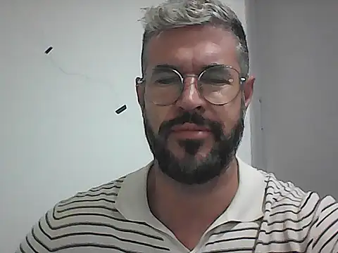 Snapshot of mrbighairychest chatting on 06-19-26, 03:27 mrbighairychest online show from 06-19-26, 03:27