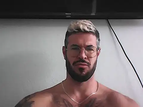 Snapshot of mrbighairychest chatting on 07-21-26, 03:58 mrbighairychest online show from 07-21-26, 03:58