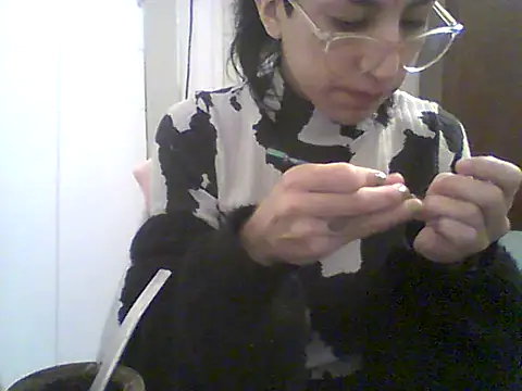 Snapshot of Banssshi chatting on 06-14-26, 10:45 Banssshi online show from 06-14-26, 10:45