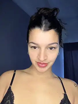 Snapshot of maar-1 chatting on 06-19-26, 05:28 maar-1 online show from 06-19-26, 05:28