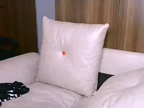 Snapshot of Bustycece chatting on 06-20-26, 01:58 Bustycece online show from 06-20-26, 01:58