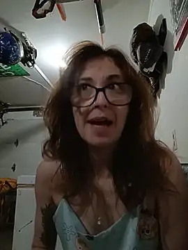 Snapshot of NeedyNina chatting on 06-26-26, 11:36 NeedyNina online show from 06-26-26, 11:36