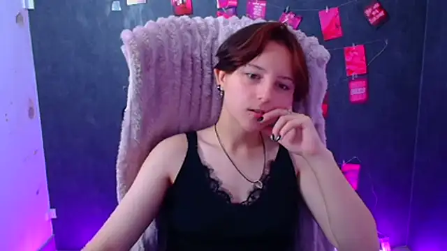Snapshot of Dilara_Kiss_ chatting on 07-21-26, 11:34 Dilara Kiss online show from 07-21-26, 11:34