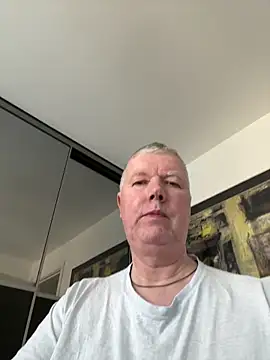 Snapshot of cumboy chatting on 03-01-25, 11:17 cumboy online show from 03-01-25, 11:17