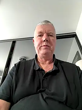 Snapshot of cumboy chatting on 11-04-25, 12:37 cumboy online show from 11-04-25, 12:37