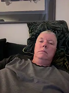 Snapshot of cumboy chatting on 11-09-25, 11:36 cumboy online show from 11-09-25, 11:36