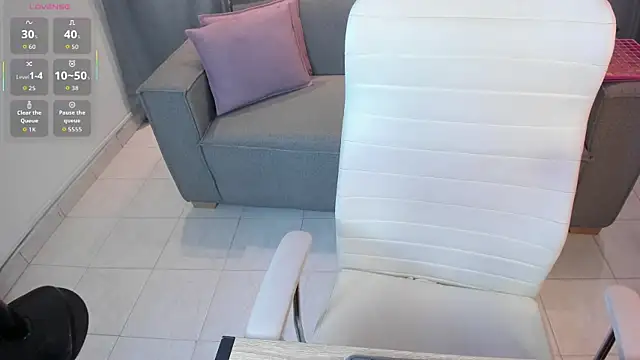 Snapshot of Nayla_Luxe chatting on 07-02-26, 12:11 Nayla Luxe online show from 07-02-26, 12:11