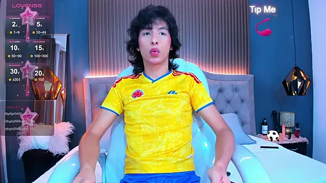 finn-04 online show from 07-23-26, 01:42