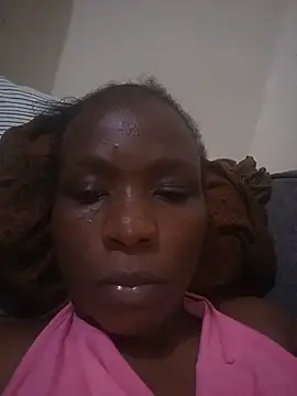 Snapshot of Lovergirlcute chatting on 06-17-26, 06:42 Lovergirlcute online show from 06-17-26, 06:42