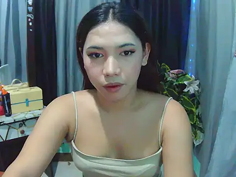 Snapshot of XCalixa chatting on 07-17-26, 07:08 XCalixa online show from 07-17-26, 07:08