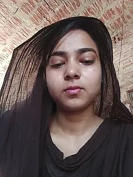 Snapshot of Simran_143 chatting on 06-20-26, 04:15 Simran 143 online show from 06-20-26, 04:15