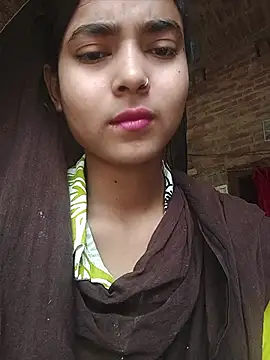 Snapshot of Simran_143 chatting on 07-24-26, 04:43 Simran 143 online show from 07-24-26, 04:43