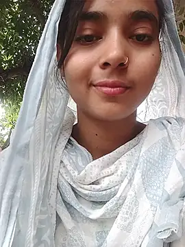 Snapshot of Simran_143 chatting on 07-30-26, 05:17 Simran 143 online show from 07-30-26, 05:17