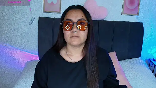 Snapshot of samm_curvy chatting on 07-02-26, 11:22 samm curvy online show from 07-02-26, 11:22