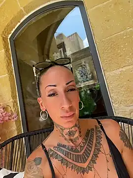 Snapshot of inked_up_jade chatting on 07-24-26, 11:08 inked up jade online show from 07-24-26, 11:08