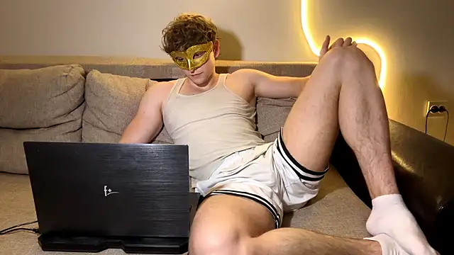 Snapshot of deniel_horny chatting on 06-25-26, 05:50 deniel horny online show from 06-25-26, 05:50